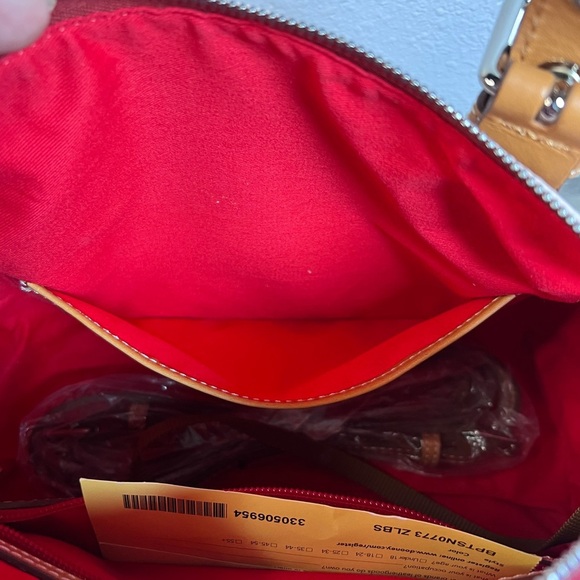 Dooney & Bourke NEW Women’s Blush Pink Pebble Leather Barrel Satchel - Picture 4 of 16